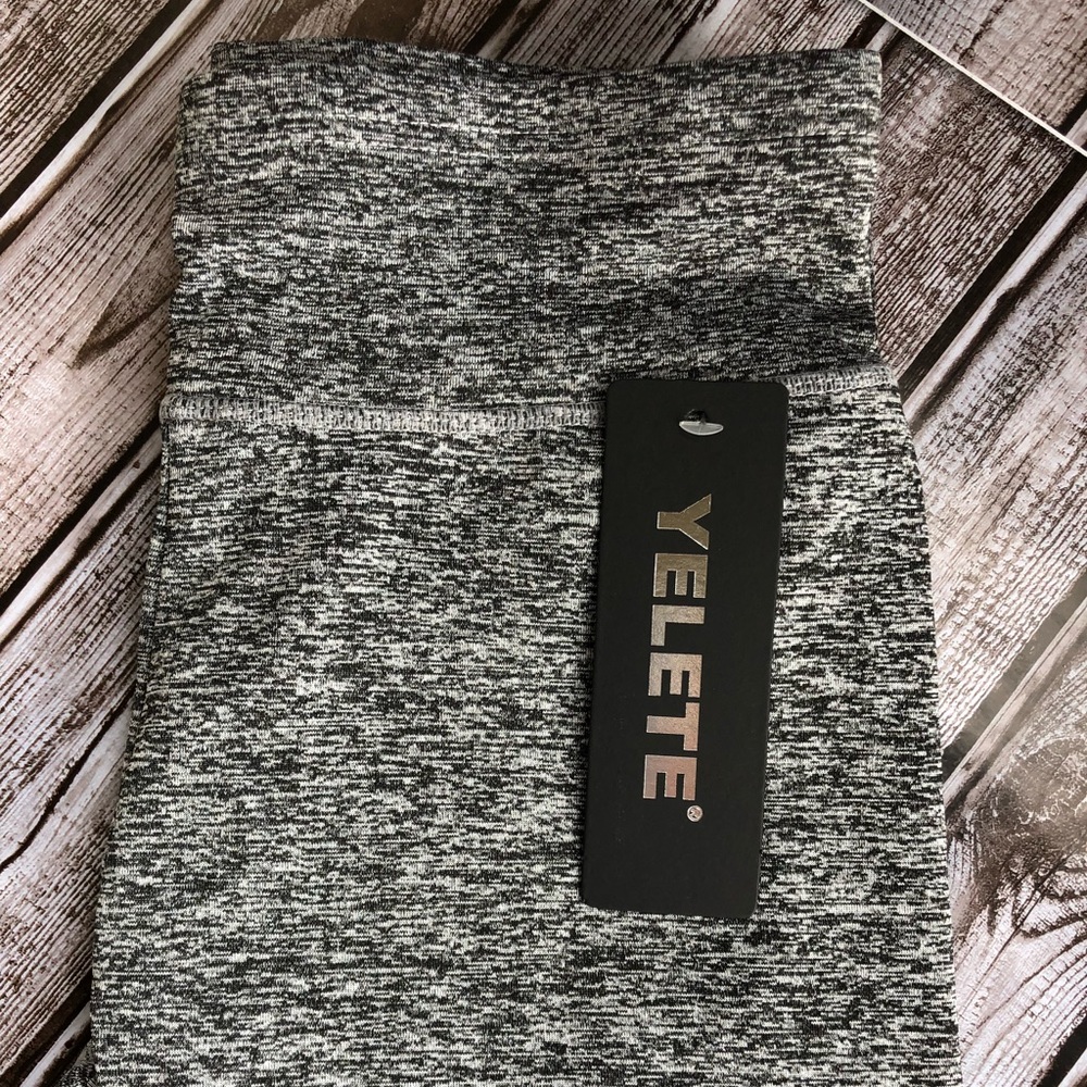 Stylish Stride Black Leggings - Picture 4 of 7